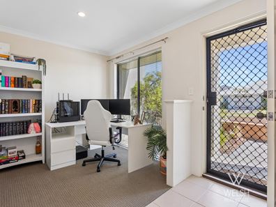 28 Botany Parade, Ellenbrook WA 6069