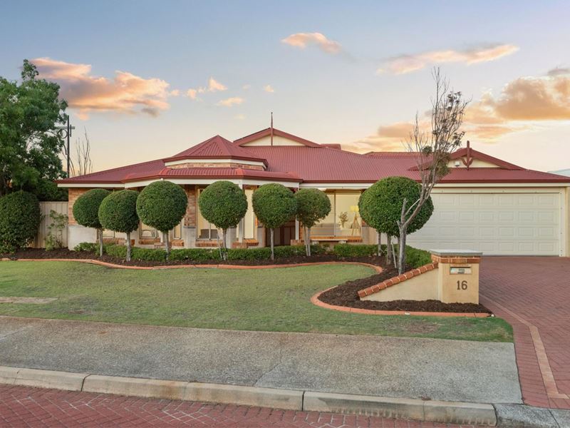 16 Yindana Entrance, Canning Vale WA 6155