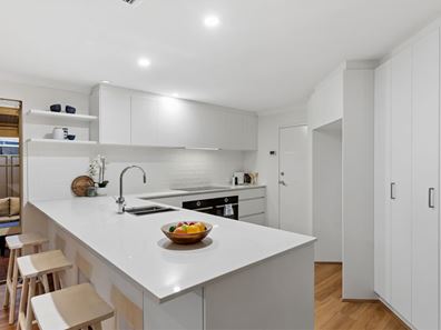 16 Yindana Entrance, Canning Vale WA 6155