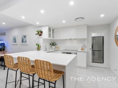 22 Citrine Street, Treeby WA 6164