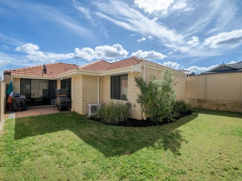 21 Jedburgh Loop, Sinagra WA 6065