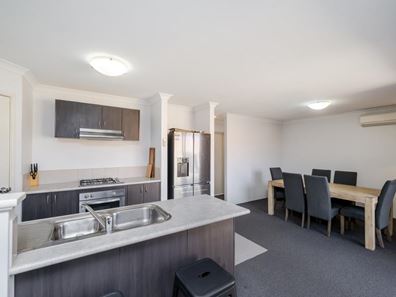 21 Jedburgh Loop, Sinagra WA 6065