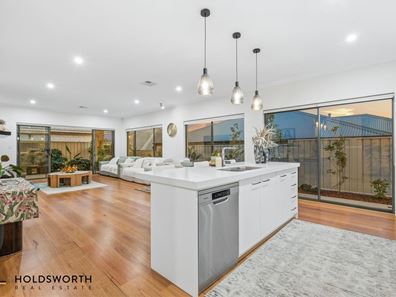 194 Lawley Street, Yokine WA 6060