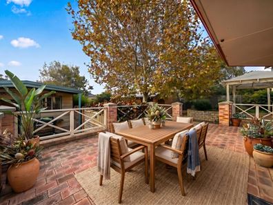 17 Marri Road, Duncraig WA 6023