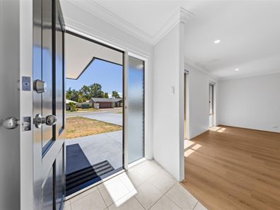 110 Marvell Avenue, Lake Coogee WA 6166