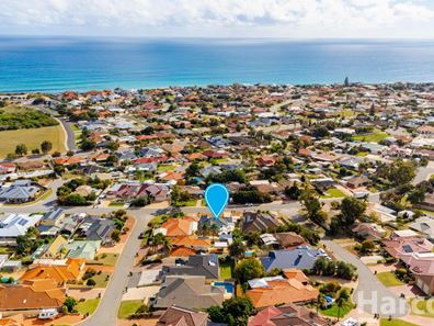 12 Kingfisher Drive, Halls Head WA 6210
