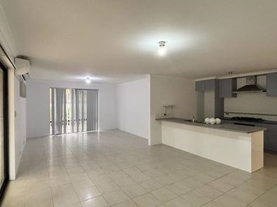 16 Polglase Fairway, Clarkson WA 6030
