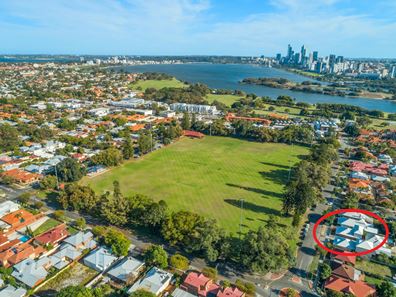 32A Washington Street, Victoria Park WA 6100