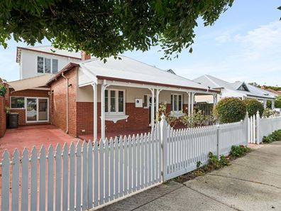 32A Washington Street, Victoria Park WA 6100