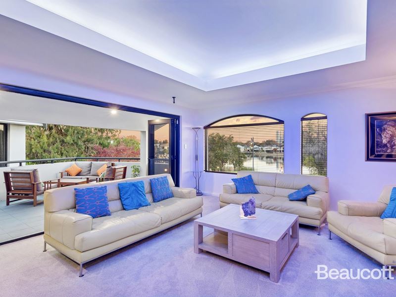 18 Hinkler Loop, Maylands WA 6051
