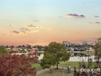 18 Hinkler Loop, Maylands WA 6051