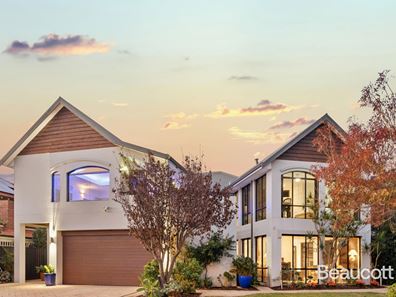 18 Hinkler Loop, Maylands WA 6051