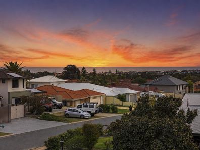 14 Pebble Beach Edge, Connolly WA 6027