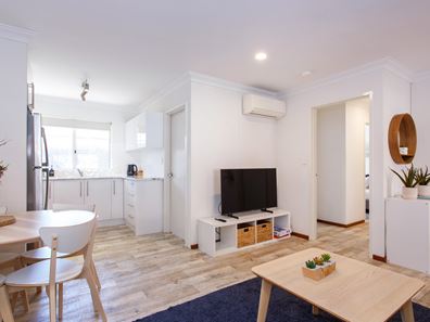2/16 Hastings Street, Scarborough WA 6019