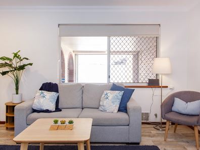2/16 Hastings Street, Scarborough WA 6019