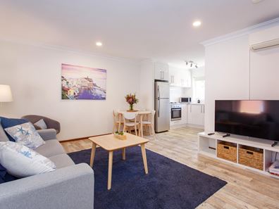2/16 Hastings Street, Scarborough WA 6019