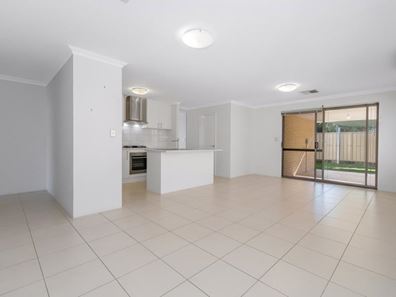11 Engle Close, Maddington WA 6109