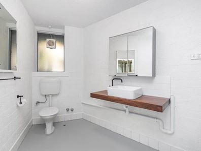 1E/47 Herdsman Parade, Wembley WA 6014