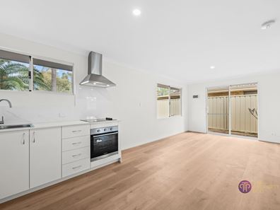30A Riverside Lane, Seville Grove WA 6112