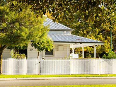 27 Gloucester Street, Victoria Park WA 6100