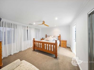 22 Dromedary Crescent, Aveley WA 6069