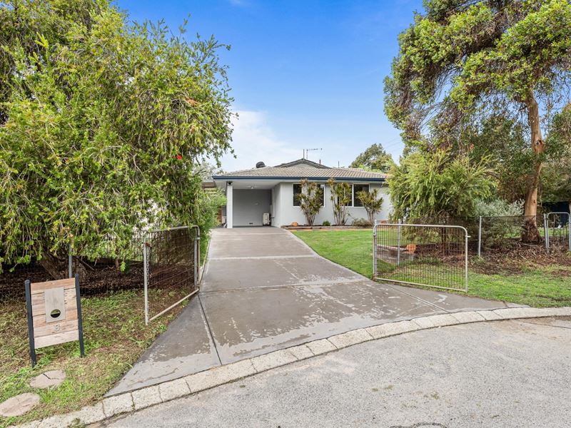 8 Bretton Court, Swan View