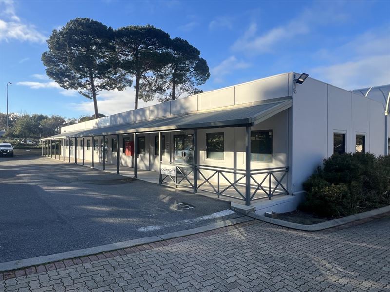 1 &amp; 2/5 Brodie-Hall Drive, Bentley WA 6102
