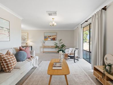 34 Mahogany Drive, Halls Head WA 6210