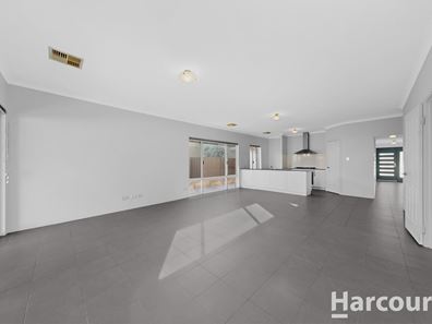 36 Perkins Drive, Clarkson WA 6030