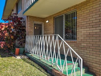 2/8 Robin Street, Menora WA 6050