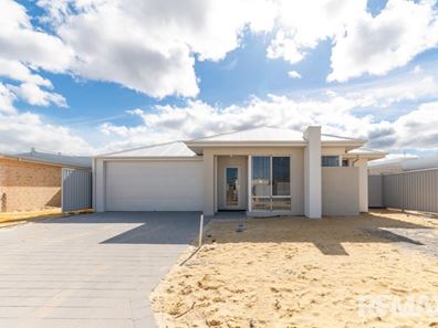 14 Maitland Road, Yanchep WA 6035