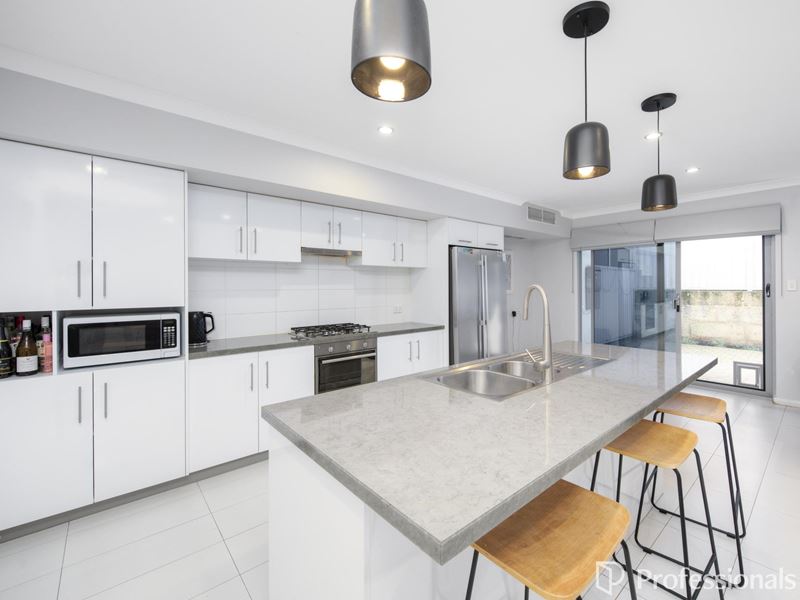 12/39 Edinburgh Road, Forrestfield WA 6058