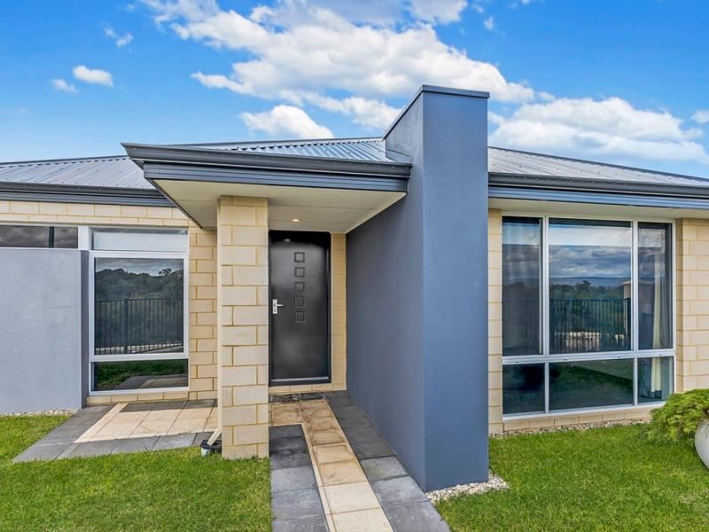 39 Bushside Drive, Aveley WA 6069