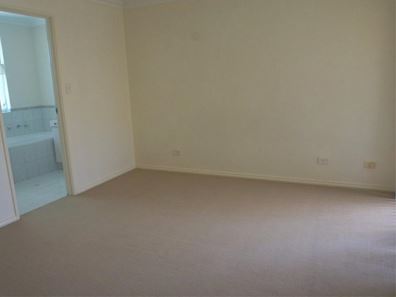 2/68 Golf View Street, Yokine WA 6060