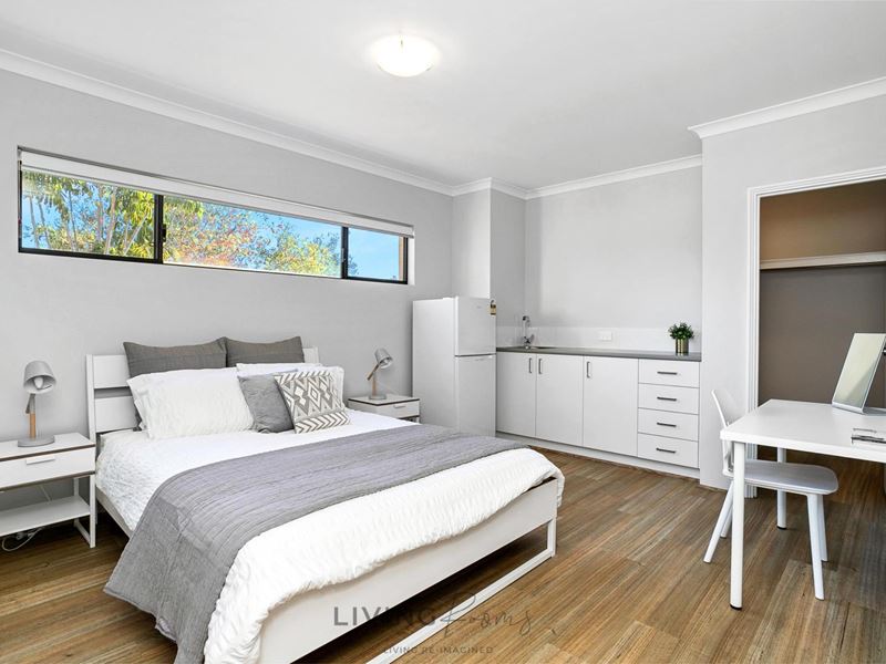 Room/2  19 Derrington Crescent, Balga WA 6061