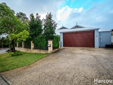 11 LaBianca Vista, Carramar WA 6031