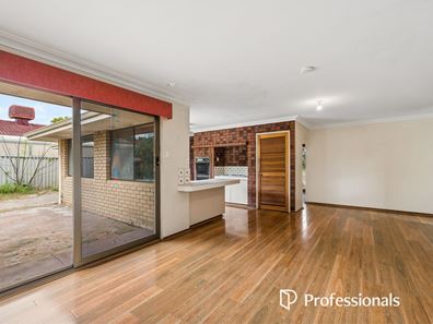 24 Calliandra Way, Forrestfield WA 6058