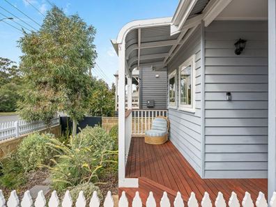 11 Stirling Highway, North Fremantle WA 6159