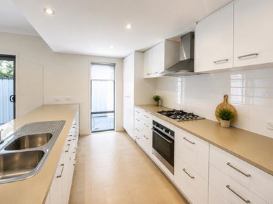 6 Kitson Turn, Clarkson WA 6030