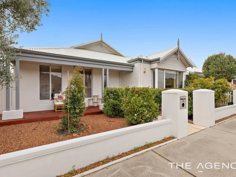 11 Essence Bend, Atwell