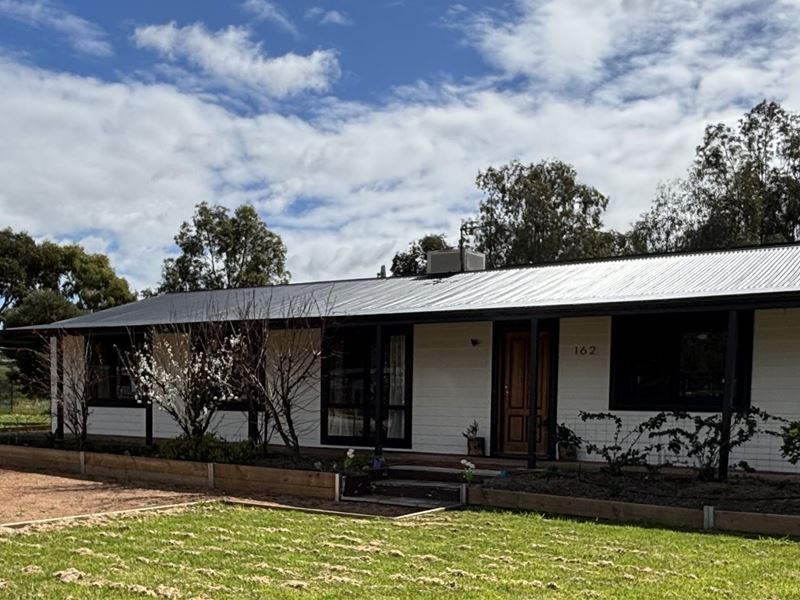 162 Vincent Street, Beverley WA 6304