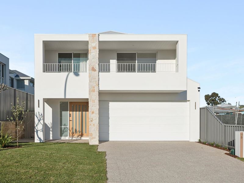 16B Strathyre Drive, Duncraig WA 6023