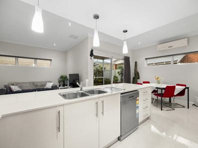 14B Cobham Avenue, Nollamara WA 6061