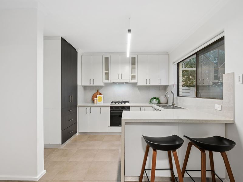 1/16 Leonora Street, Como
