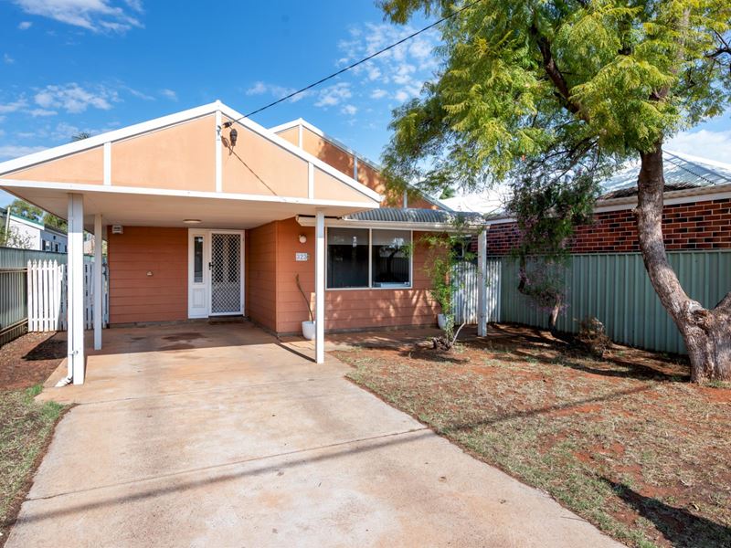 323 Collins Street, West Lamington WA 6430
