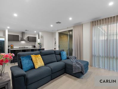 11 Cinnabar Way, Treeby WA 6164