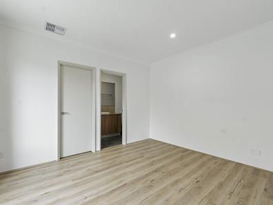 21C Burton St, Bentley WA 6102