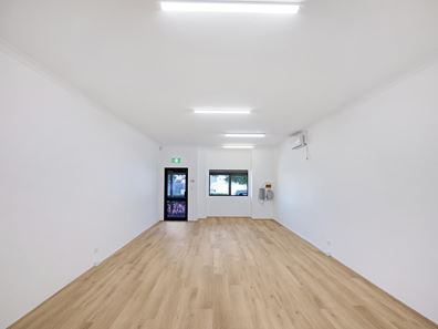 Unit 4/266 Fulham Street, Cloverdale WA 6105