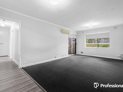 4/48 Connell Way, Girrawheen WA 6064