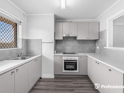 4/48 Connell Way, Girrawheen WA 6064
